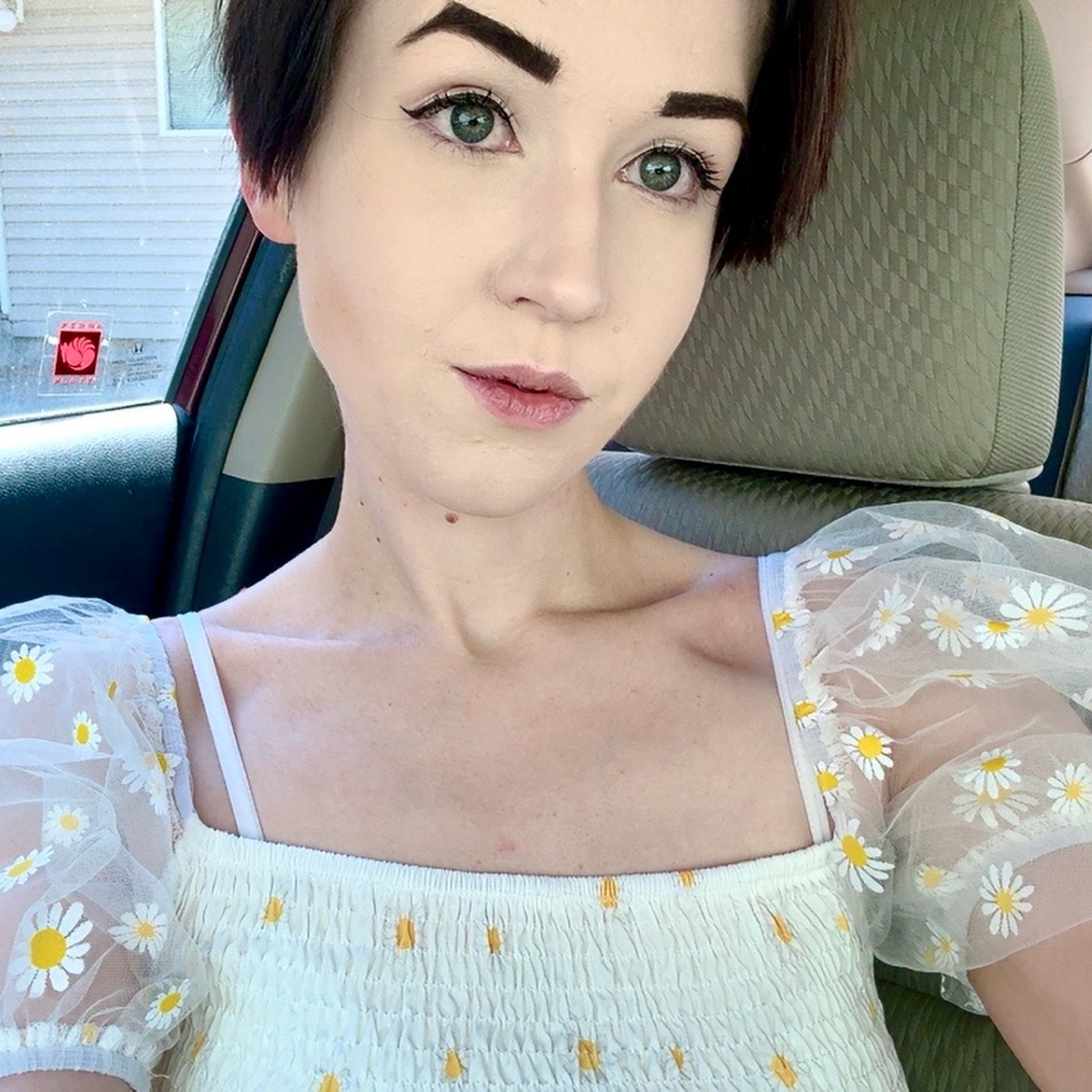 Meet your Posher, Bella